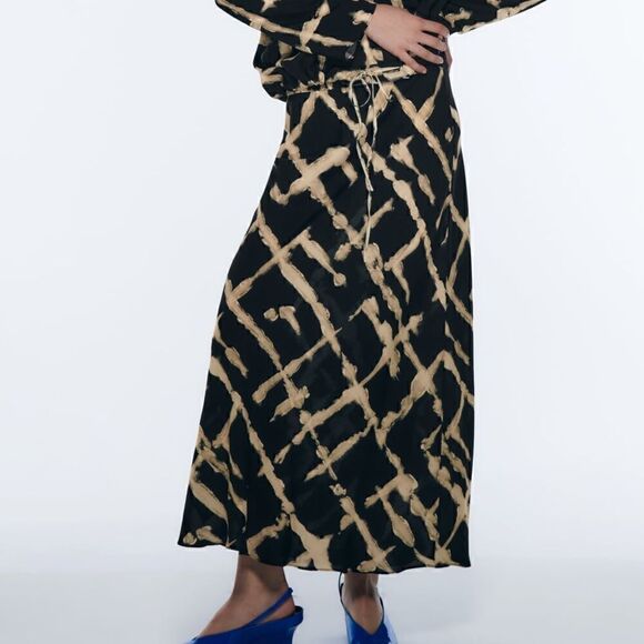 NWT Zara Flowy Print Midi Skirt - Picture 2 of 10